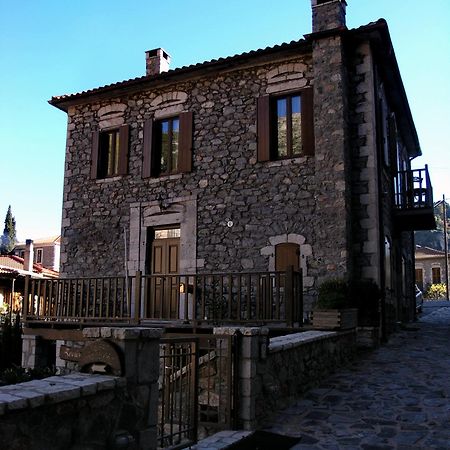 Tsarbou Guesthouse Стемница Экстерьер фото