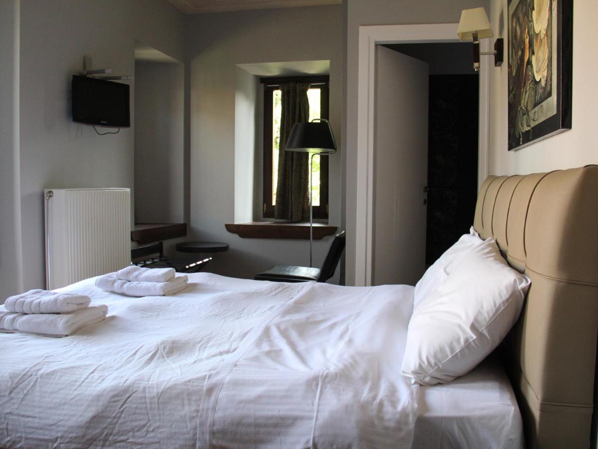 Tsarbou Guesthouse Стемница Экстерьер фото