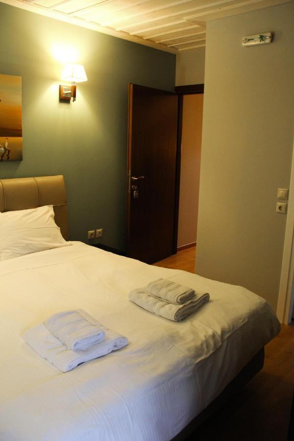 Tsarbou Guesthouse Стемница Экстерьер фото