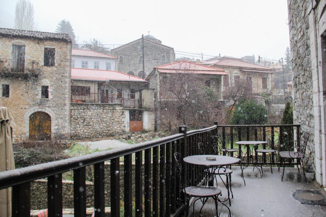 Tsarbou Guesthouse Стемница Экстерьер фото