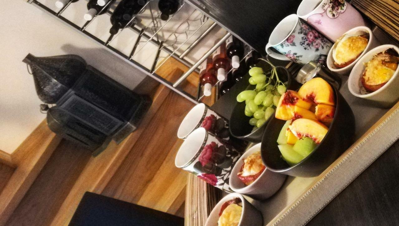 Tsarbou Guesthouse Стемница Экстерьер фото